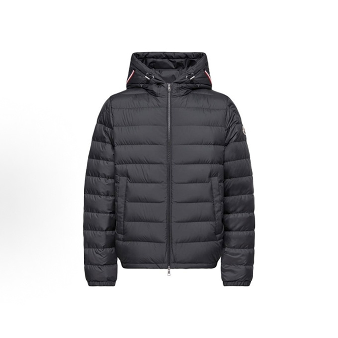 moncler vermeille lightweight hooded down puffer jacket